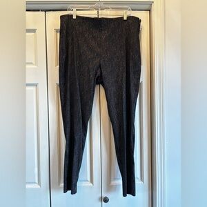 Old Navy black high-rise Pixie Pants with gold threads throughout, XL